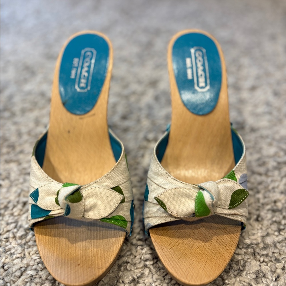 Coach Women's Cream and Green Heels